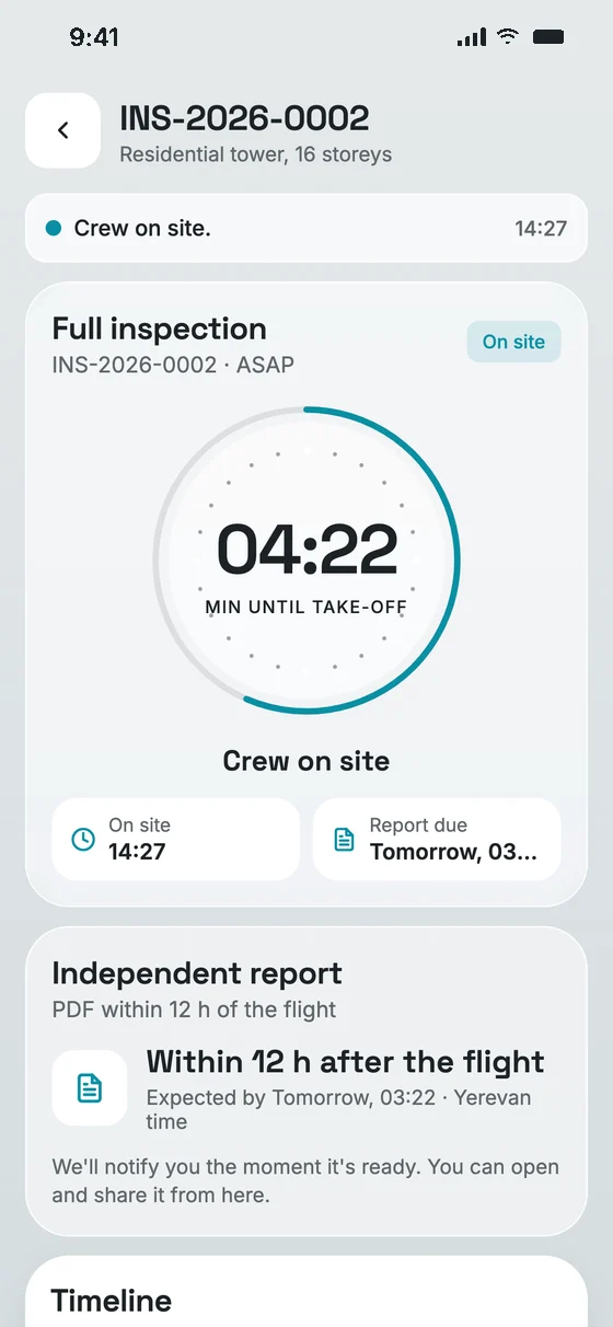 Order tracking screen with the arrival countdown, the order steps and the crew card