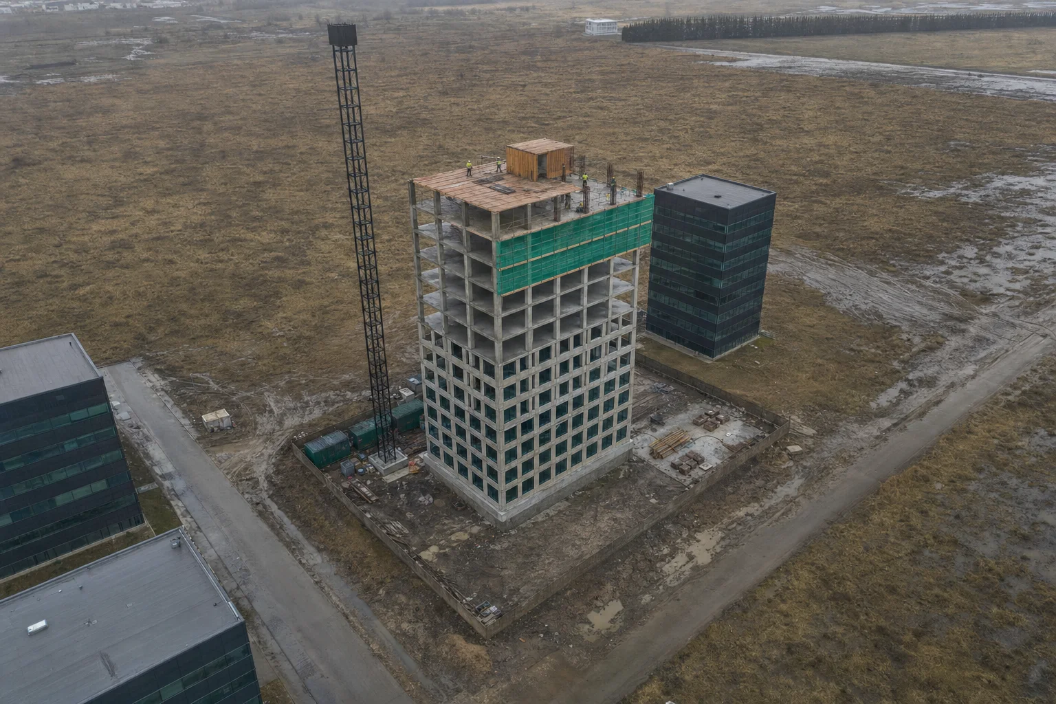 Drone orbit of Tower B at 8 floors, Flight 3